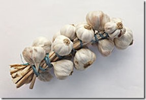 20 different useful uses for Garlic
